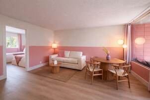 Signature Apartment | Living area