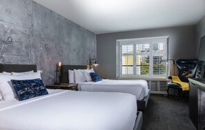 مكواة/لوح كي وواي فاي وملاءات أسرّة