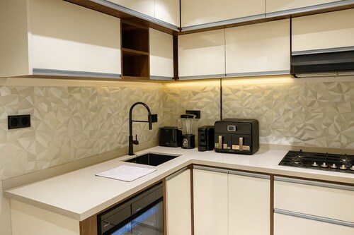 Modern & Stylish 2BR Apartment • 3 mins from Algiers Airport