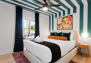 Ferros/tábuas de passar roupa, berço de viagem, Wi-Fi de cortesia