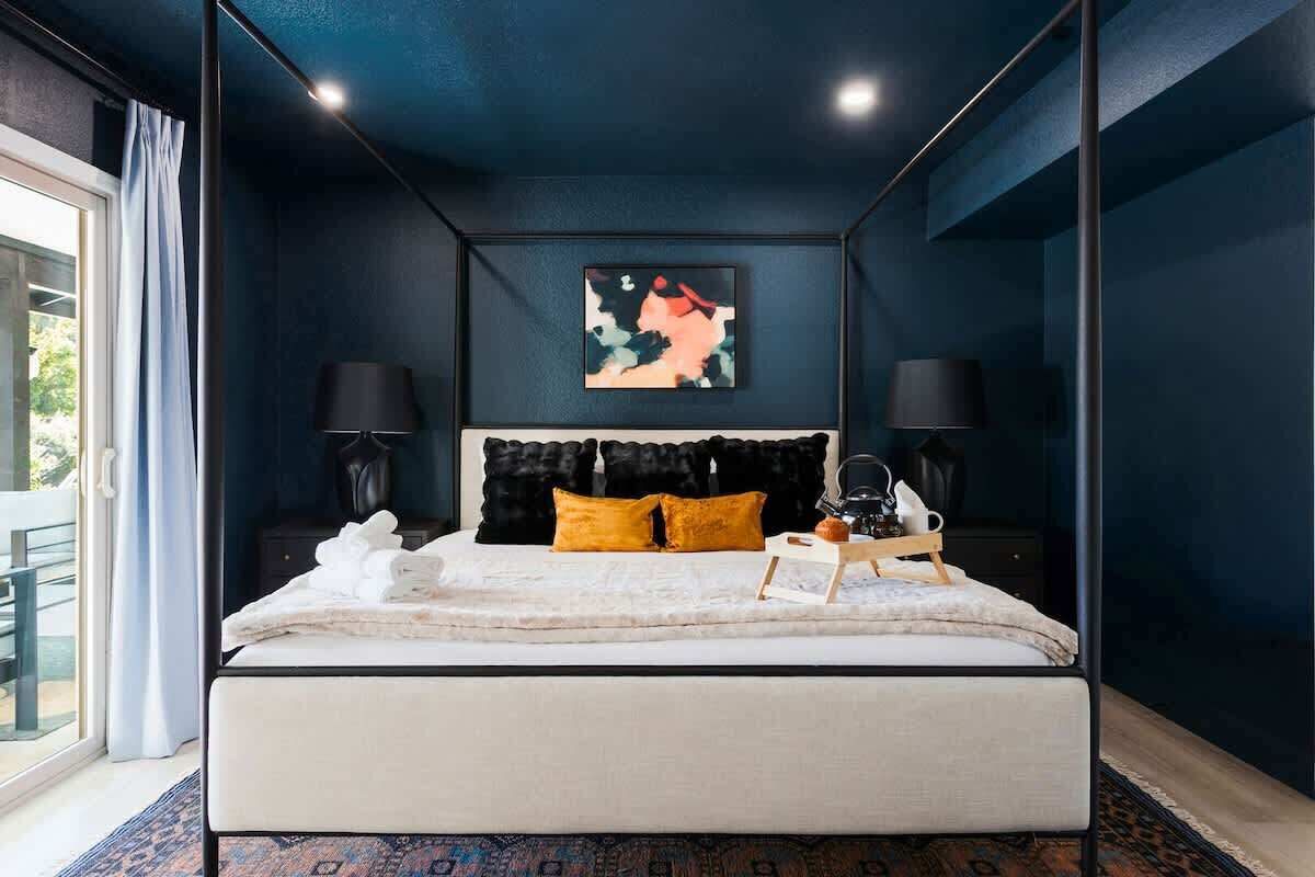 4 chambres, fer et planche à repasser, lit parapluie, Wi-Fi gratuit