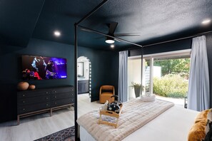 Iron/ironing board, travel crib, free WiFi, bed sheets - Cactus + Cocktails-Private Pool-North Scottsdale (Scottsdale)