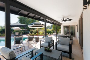Outdoor dining - Cactus + Cocktails-Private Pool-North Scottsdale (Scottsdale)