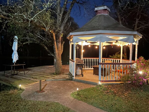 Property grounds - Carraige House (Lufkin)