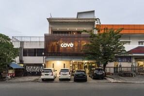 واجهة المنشأة