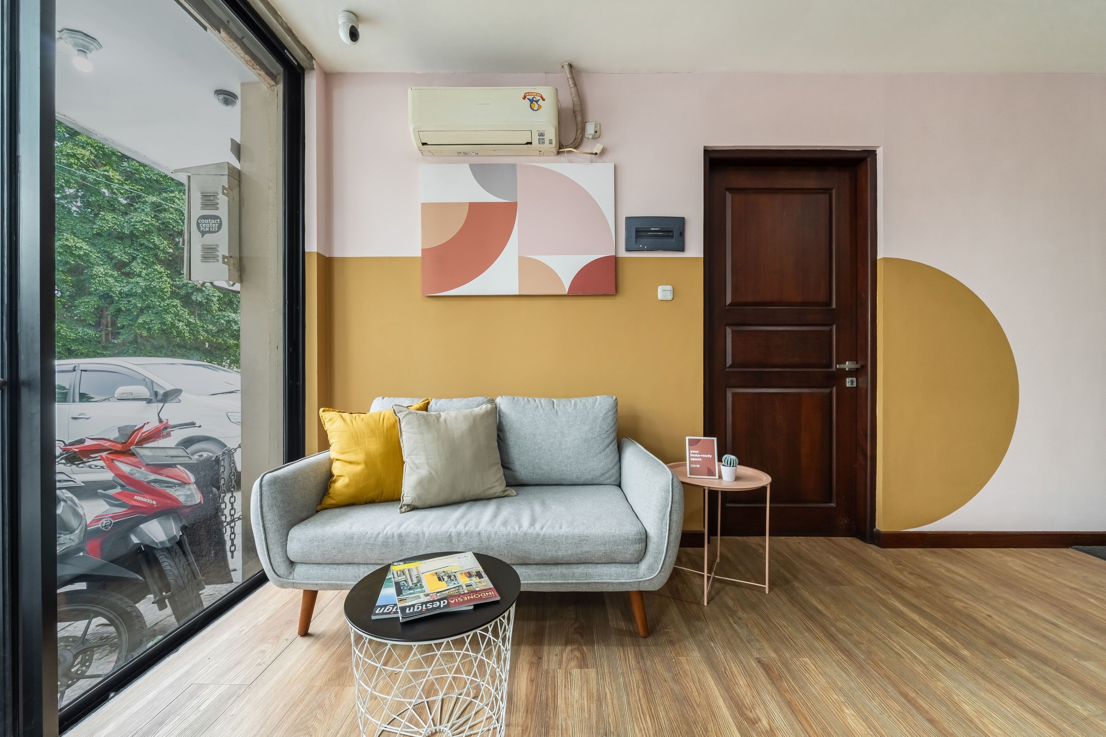 Siddeområde i lobbyen