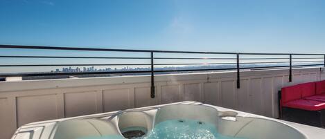 Bain à remous extérieur