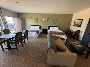 Suite | Een bureau, een laptopwerkplek, gratis wifi