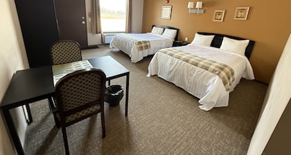 Moosehorn Motor Hotel