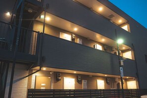 Mặt tiền nơi lưu trú