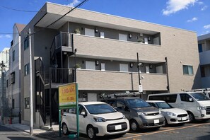 Front of property - louis stage Nishigahara (Tokyo)