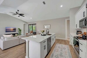 Fridge, microwave, oven, stovetop - Family Oasis – Heated Pool + Beach Gear, Kid Ready (Bonita Springs)