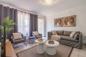 Comfort-Apartment, Terrasse, Gartenblick | Wohnbereich