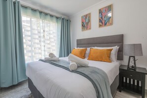 Comfort-Apartment, Terrasse, Gartenblick | Bügeleisen/Bügelbrett, kostenloses WLAN