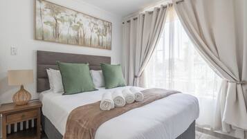 Comfort-Apartment, Terrasse, Gartenblick | Bügeleisen/Bügelbrett, kostenloses WLAN