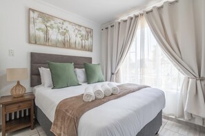 Comfort-Apartment, Terrasse, Gartenblick | Bügeleisen/Bügelbrett, kostenloses WLAN