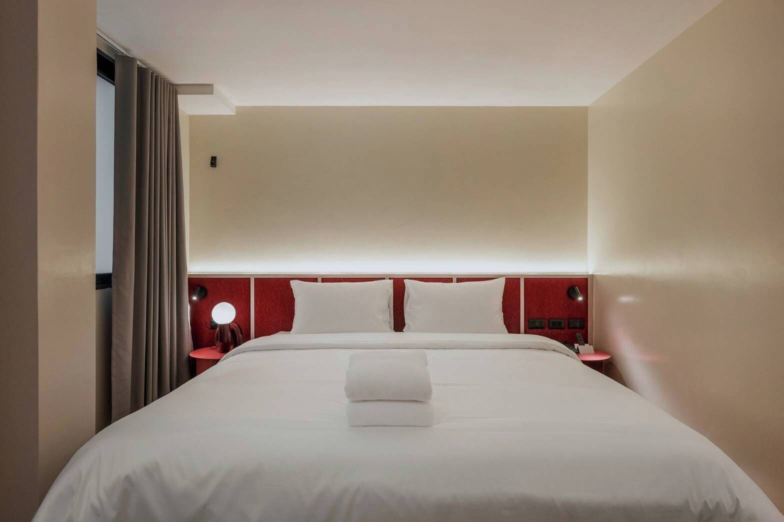 Standard Double Room | Free WiFi, bed sheets