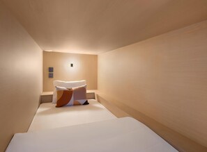 Room, Mixed Dorm | Free WiFi - Cove Casanino (Jakarta)