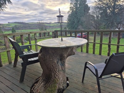 Hawick - House - Sleeps 9 - Hot Tub