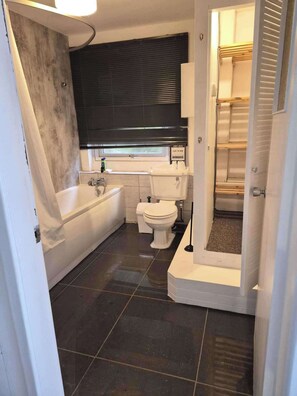 Shower, towels