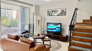 Apartment, City View, Mezzanine | Television