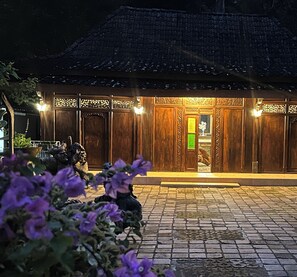 Exterior - Puunee Wild River Resto & Villa's (Mungkid)