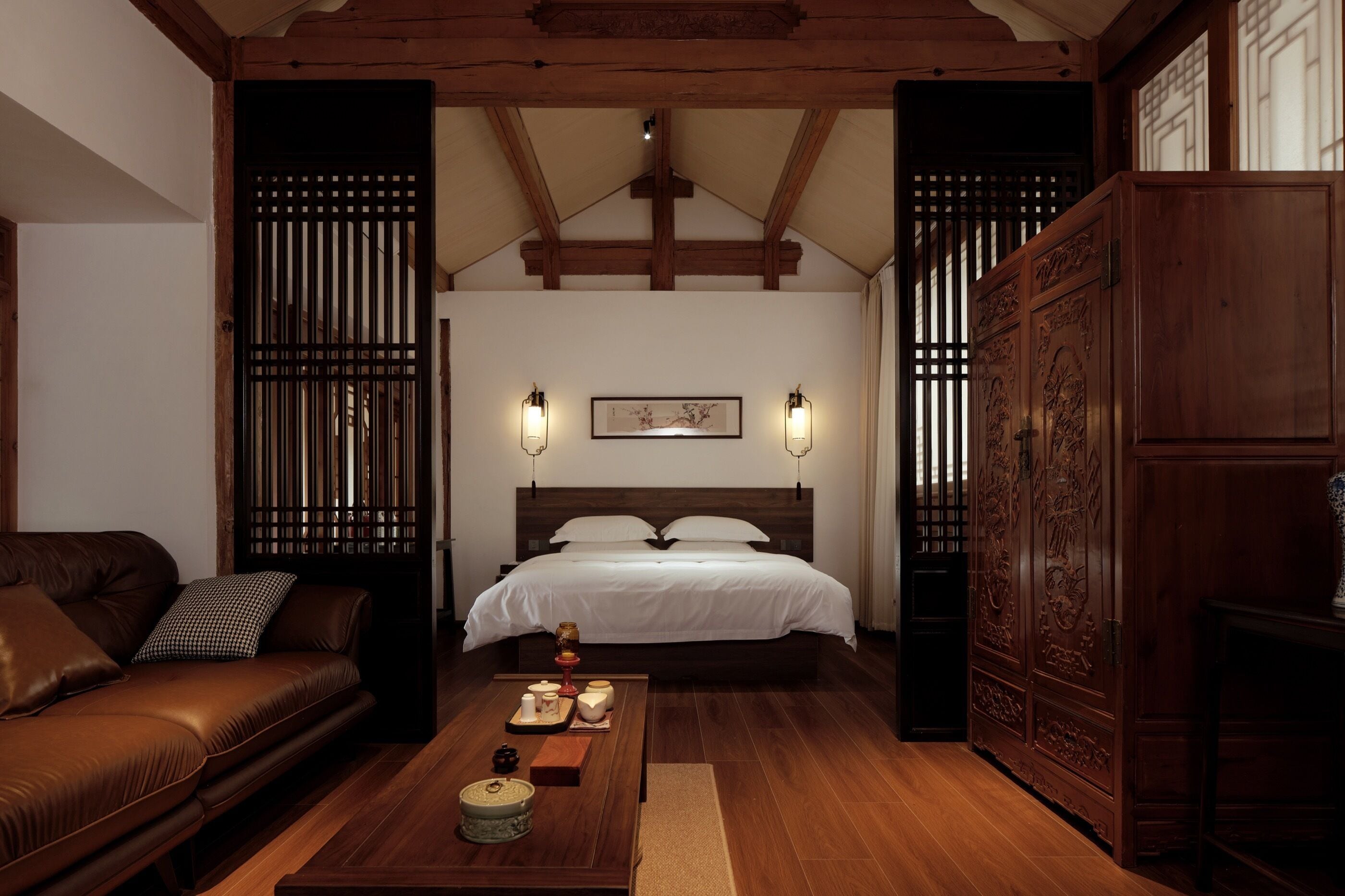 Superior Suite, Hill View | Living area