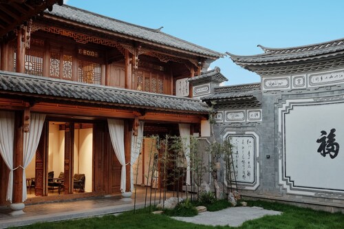 Shaxi Ancient Town Chang Le Li Chinese Courtyard Hotel