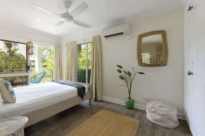 2 slaapkamers, een strijkplank/strijkijzer, wifi, beddengoed