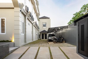 Free self parking - Cove Nuansa Home (Jimbaran)