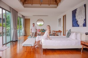 Iron/ironing board, WiFi, bed sheets - Tropical Castle Villa 18 Bedroom En suite Sea View Phuket (Thalang district)