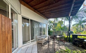 Outdoor dining - House with pool and terrace, quiet place to enjoy. (Cuernavaca)