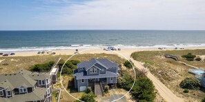 On the beach - Ocean front oasis full remodel hot tub heated pool Wild horses 8 bed 8 bath (Corolla)