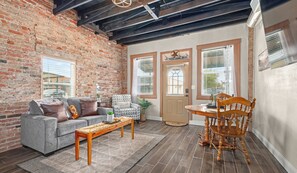 Living area - Texas Cactus (Baird)