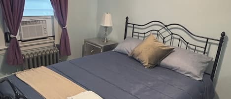 1 bedroom, iron/ironing board, WiFi, bed sheets