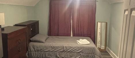 1 bedroom, iron/ironing board, travel cot, WiFi