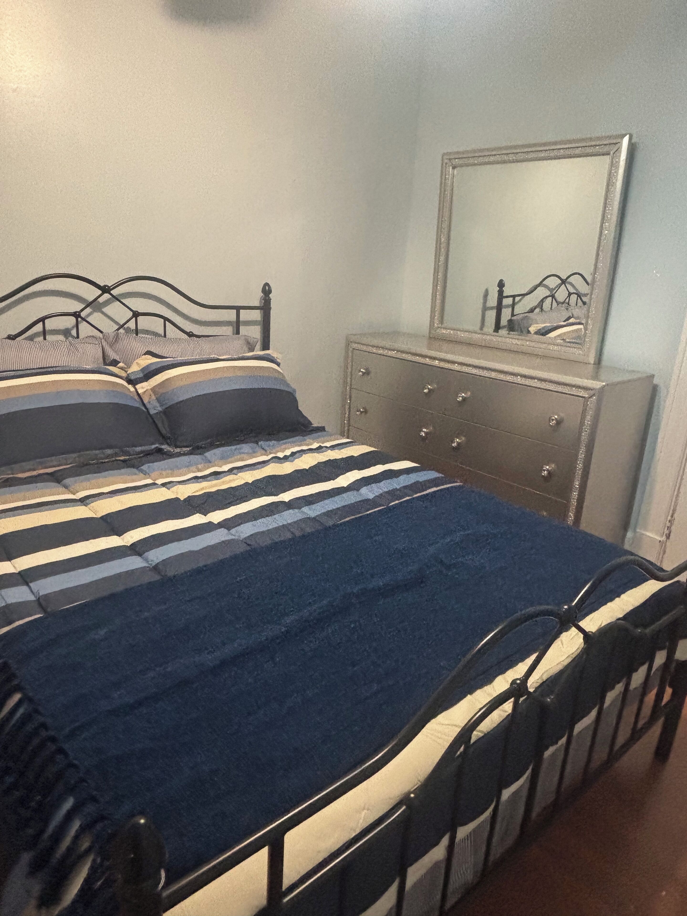 1 bedroom, iron/ironing board, travel crib, WiFi