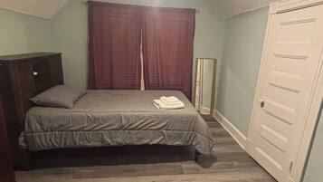 1 bedroom, iron/ironing board, travel crib, WiFi