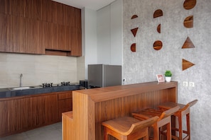 Shared kitchen facilities - Cove Puspa Canggu (Canggu)