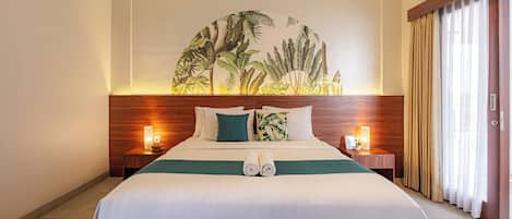 Deluxe Room | Bathroom | Toilet paper