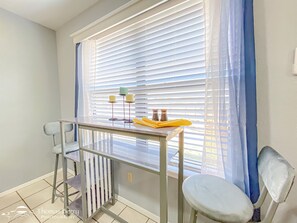 Interior - Raptor Ridge - Your Abilene Adventure Basecamp (Abilene)