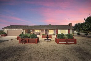 Exterior - Wellness at the Ranch Retreat! 2 Bedroom 2 Bath Oasis with outdoor living space (Acampo)