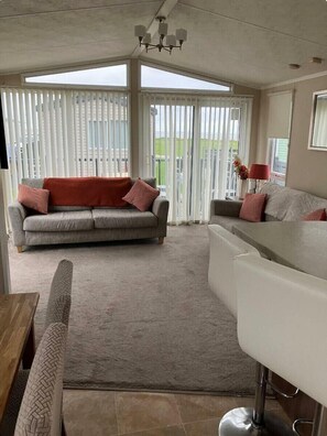 Living area - Ocean Edge Leisure Park - Holiday Accommodation 10775 (Morecambe)