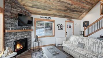 TV, fireplace, offices
