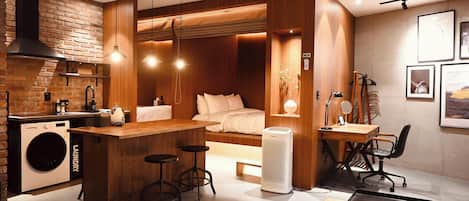 2 室のベッドルーム、デスク、アイロン / アイロン台、WiFi (無料)