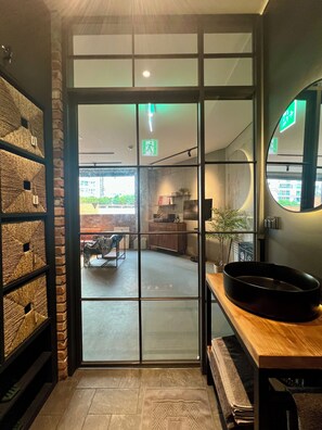 Interior - Beautiful Boutique Suite(60sqm) #DDP #Local Market (Seoul)