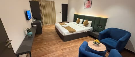 Deluxe Room, City View