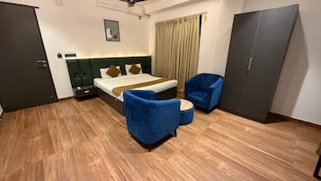 Bureau, espace de travail pour ordinateur portable