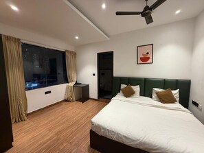 Deluxe Room, City View - Hotel Kingdom Suites (Bengaluru)
