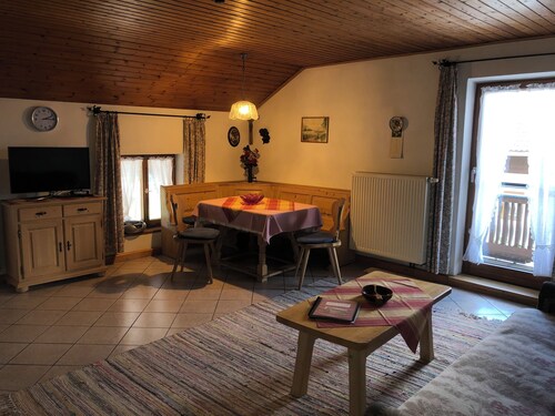 Ferienwohnung -4 Personen, 65qm, 2 Schlafzimmer, Balkon